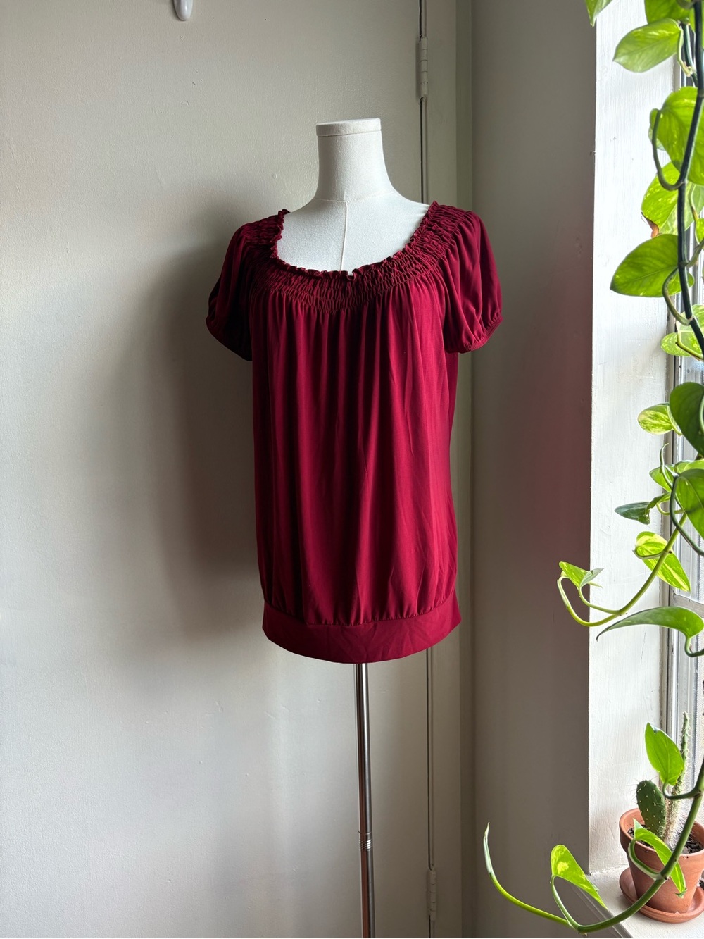 vintage y2k carol rose short sleeve shirt